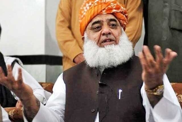 سیاسی لحاظ سے عمران خان ایک لاش ہے، مولانا فضل الرحمان