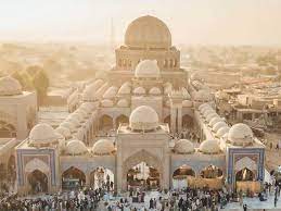 بھارت : سیکڑوں مساجد میں اذان کی آوازیں دھیمی کردی گئیں